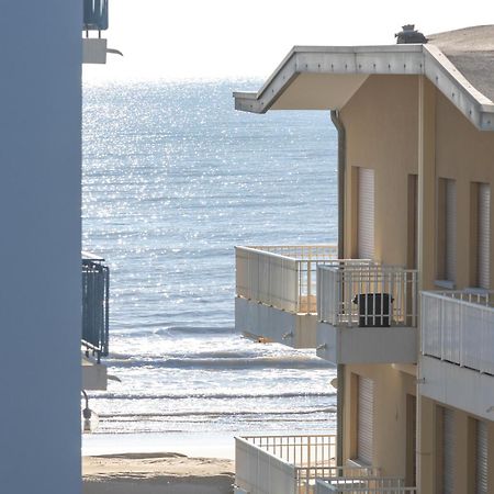 Hotel Arizona Lido di Jesolo Exteriör bild